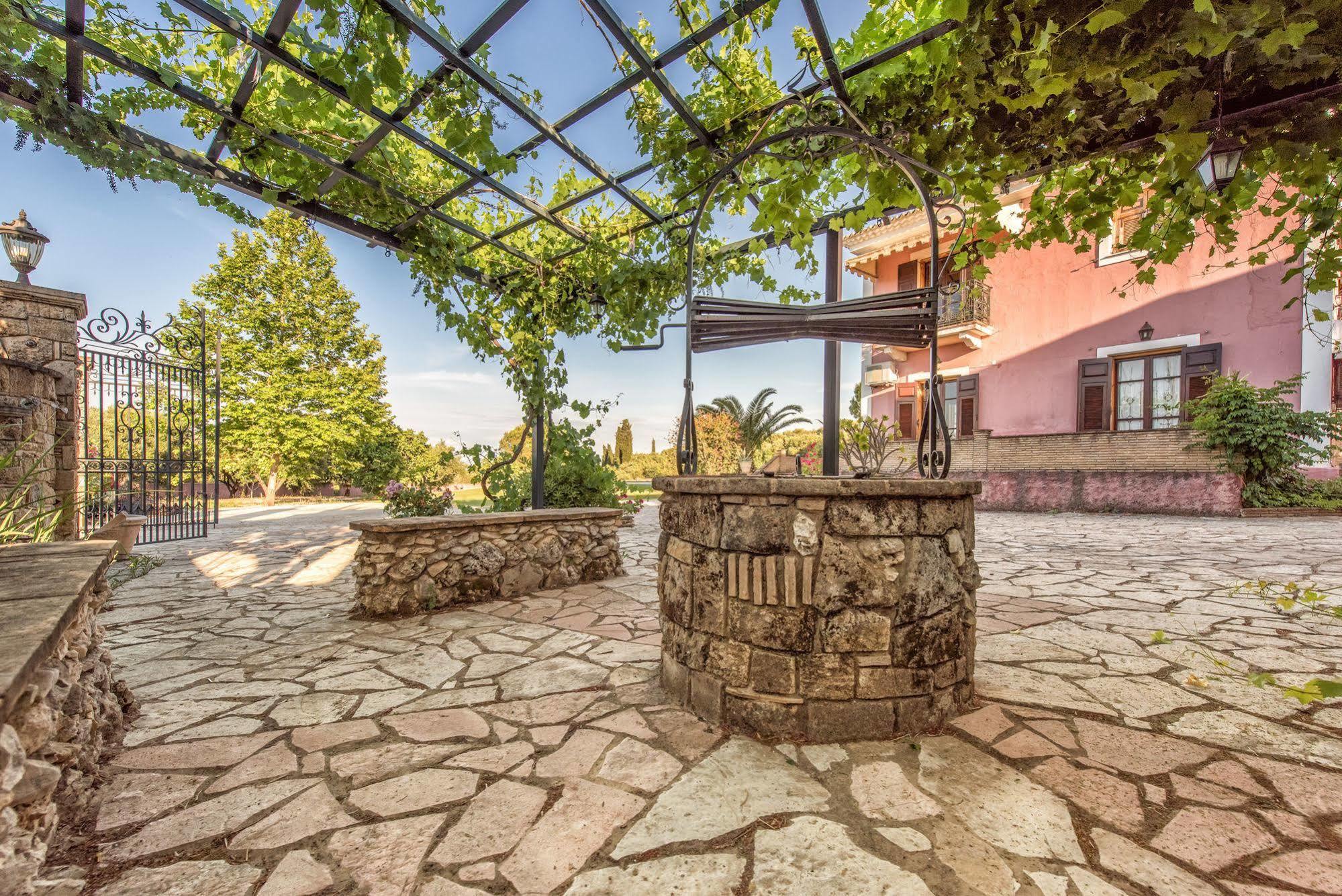 Вілла Sarakino House Of Literature Agios Dimitrios  Екстер'єр фото